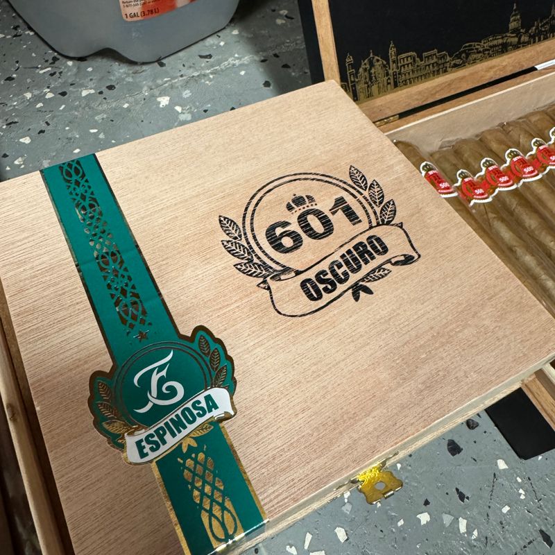 601 Green Oscuro Tronco (bx/20)