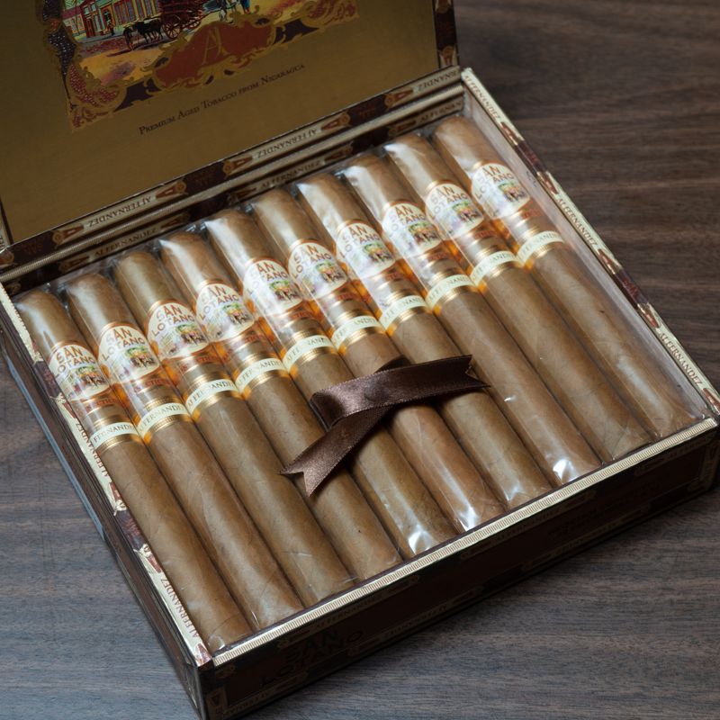 AJ Fernandez San Lotano Requiem Connecticut Robusto (pk/5)