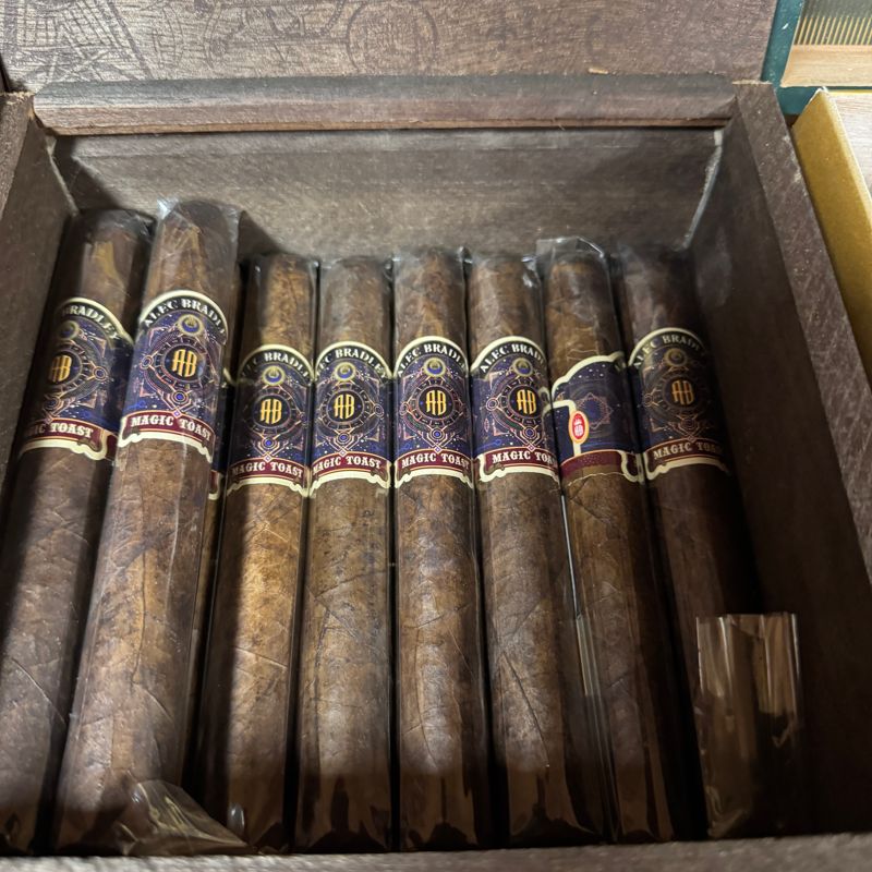 Alec Bradley Magic Toast Robusto (bx/24)