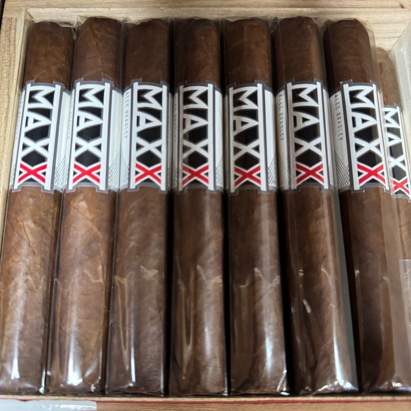Alec Bradley MAXX The Fix (bx/24)