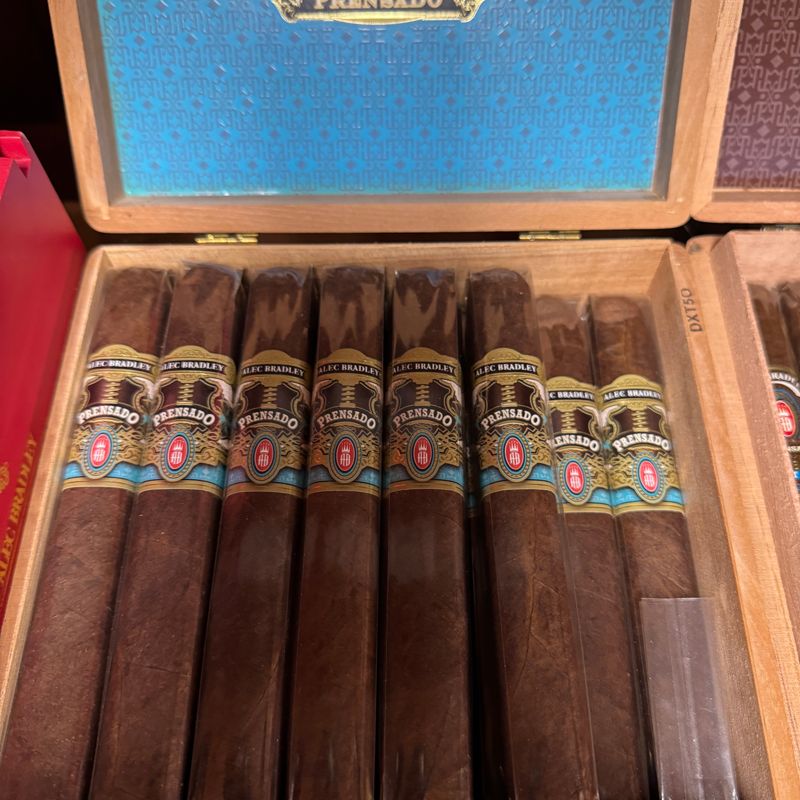 Alec Bradley Prensado Corona Gorda Single (bx/24)