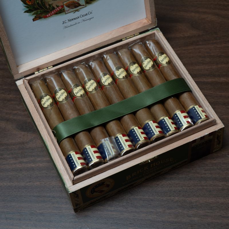Brick House Connecticut Robusto Single (bx/25)