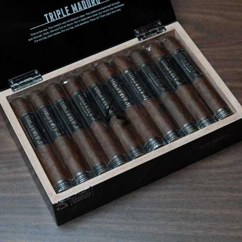 Camacho Triple Maduro Robusto (bx/20)