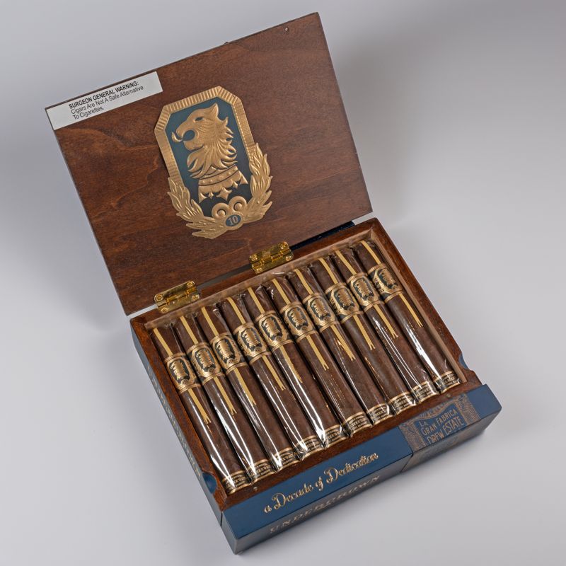 Undercrown 10 by Drew Estate Corona Viva (pk/5)