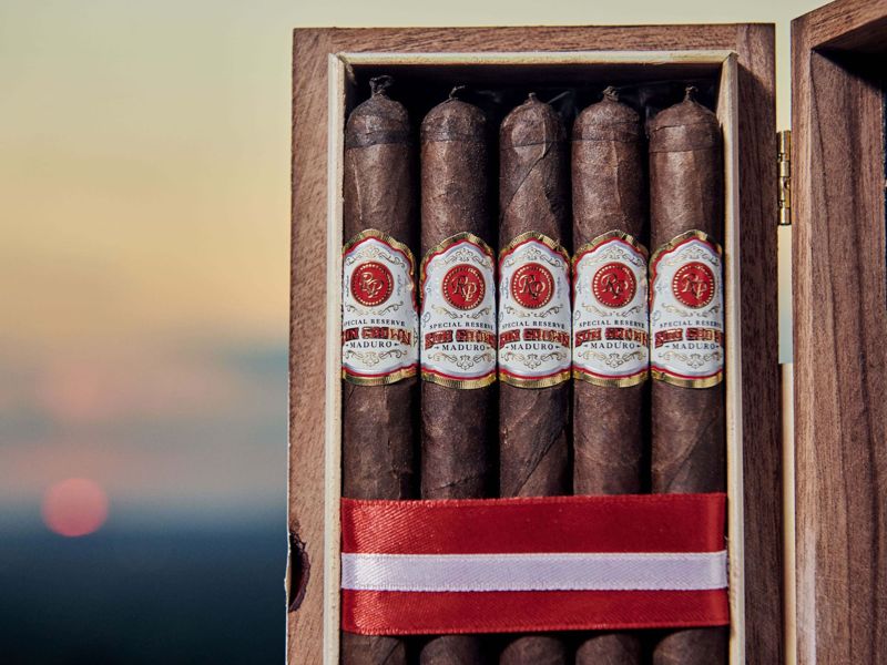 Rocky Patel Sun Grown Maduro Robusto (pk/5)