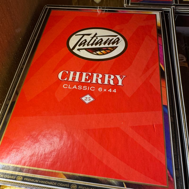 Tatiana Cherry Flavored Cigars La Vita Cherry (bx/25)