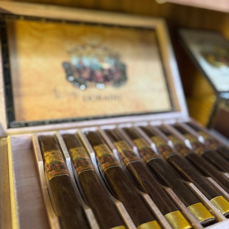 AJ Fernandez New World Robusto Single (bx/21)