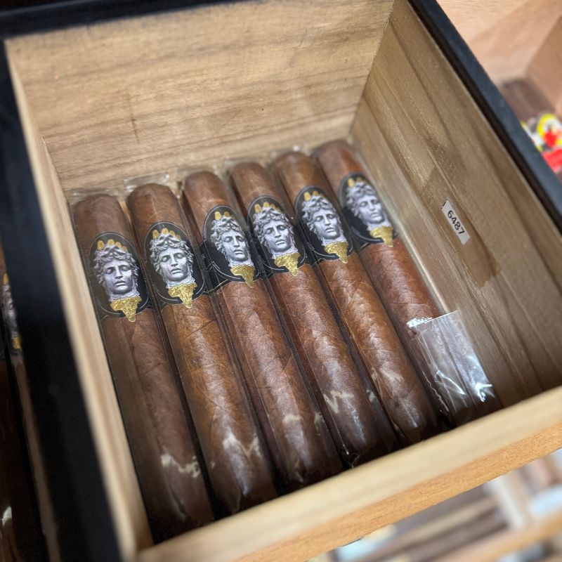 Alec & Bradley Gatekeeper Toro LE Diamond Press (bx/16)