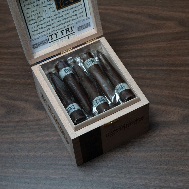 Liga Privada Unico Series by Drew Estate Papas Fritas Single (bx/25)