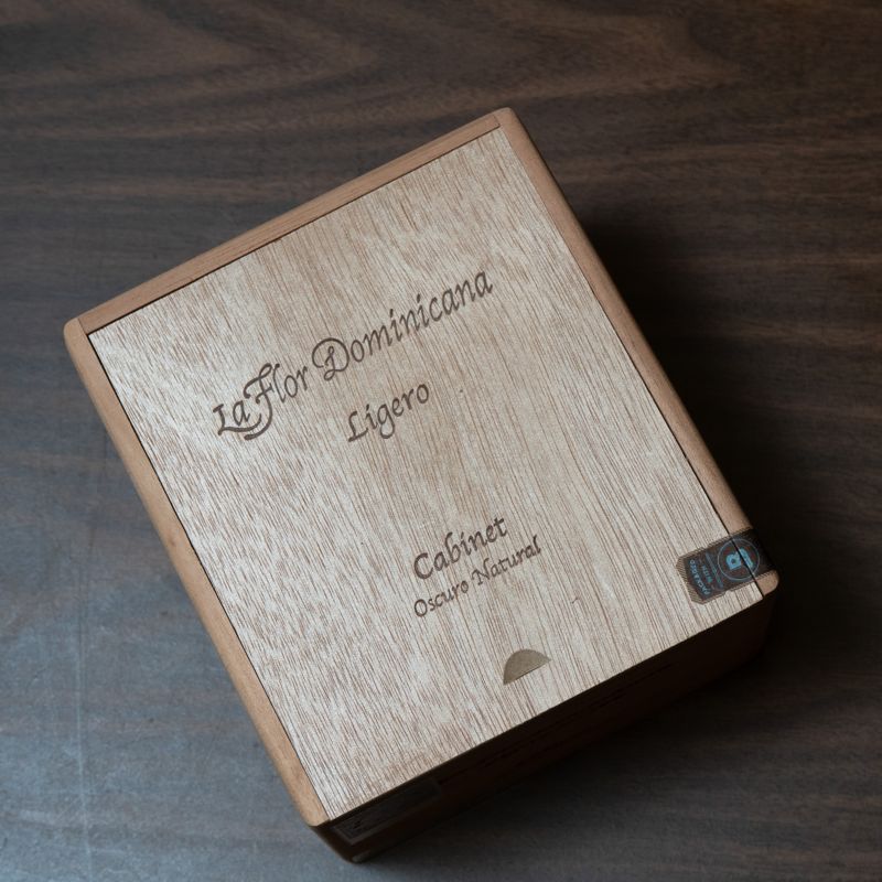 La Flor Dominicana Ligero Cabinet TCFKA M Single (bx/5)