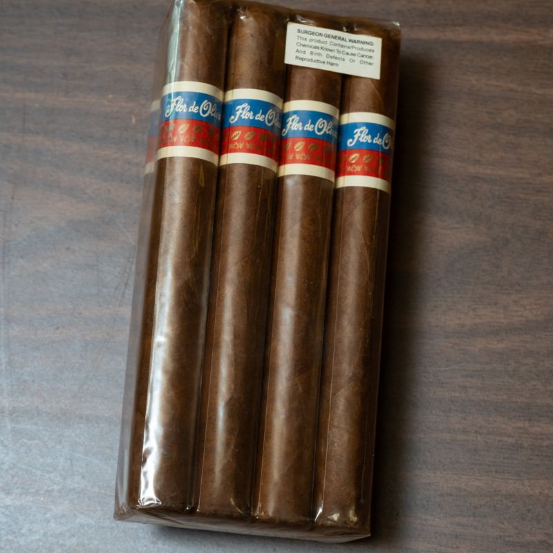 Oliva Flor de Oliva Toro Single (pk/20)