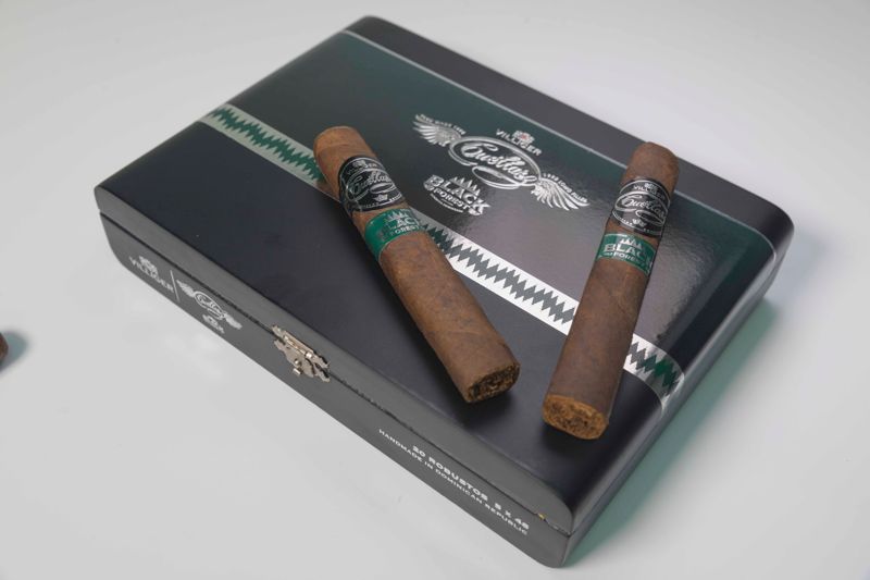 Villiger Cuellar Black Forest Robusto (pk/5)