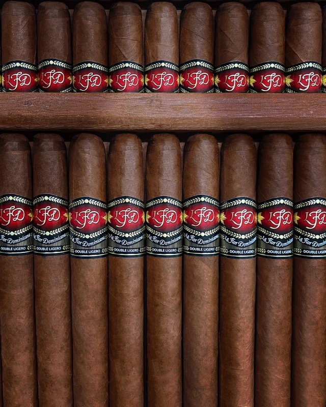 La Flor Dominicana Double Ligero DL-452 (pk/5)