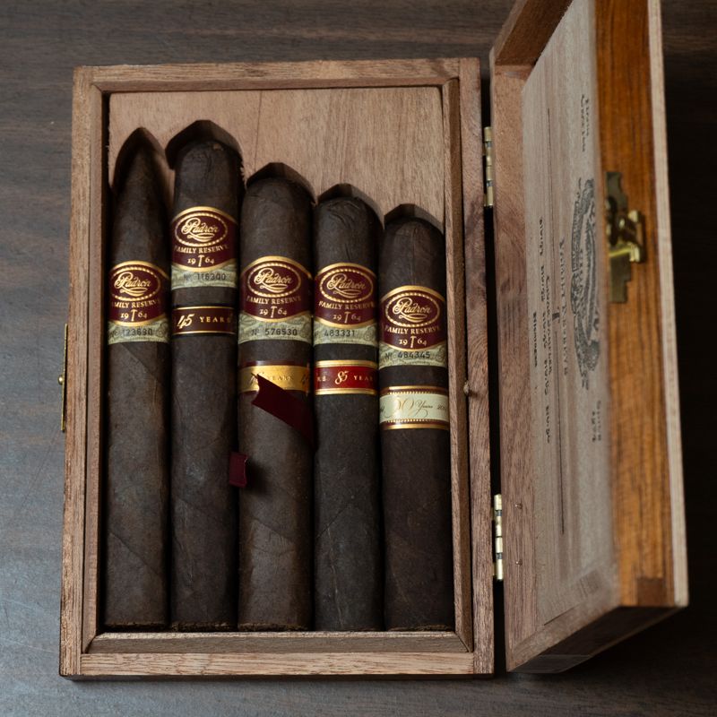 Padron Family Reserve Natural No. 85 Single (bx/10)