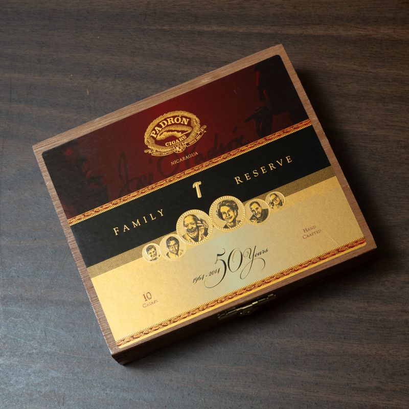 Padron 50th Anniversary Maduro Double Corona (bx/50)