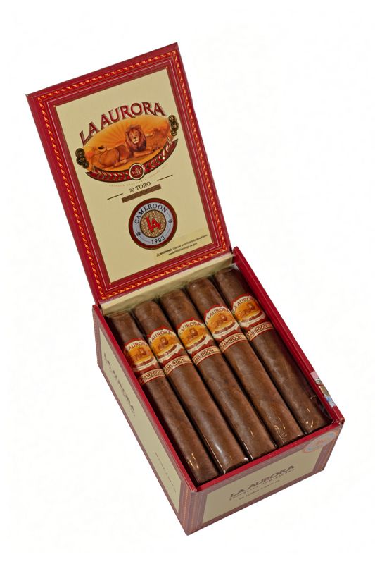 La Aurora 1903 Cameroon Toro (bx/20) Single
