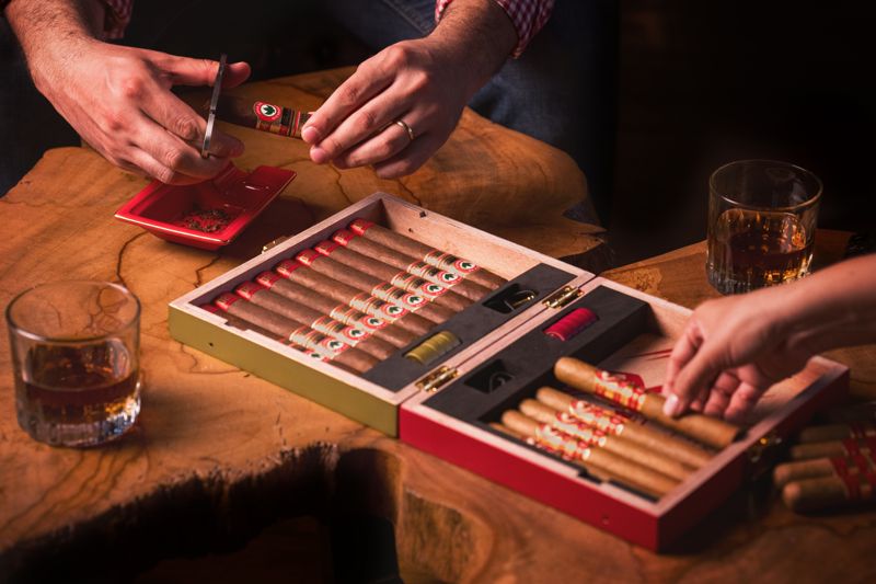 Joya de Nicaragua Antaño Collection Assortment - Power Play Sling Puck (bx/20)