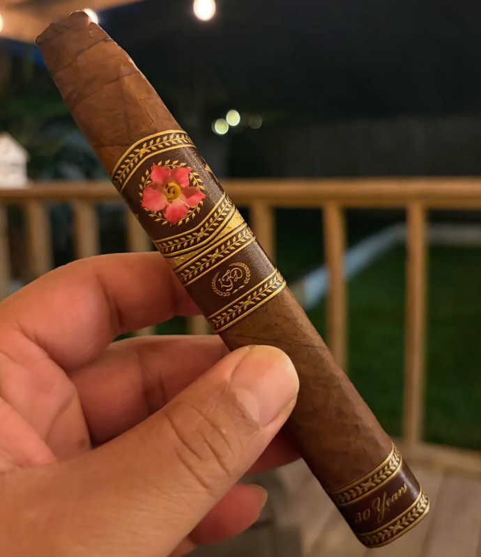 La Flor Dominicana 30th Anniversary Salomon (bx/30) Single
