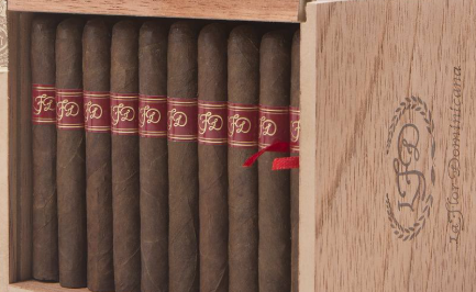 La Flor Dominicana El Caraj?n El Carajon (bx/50) Single