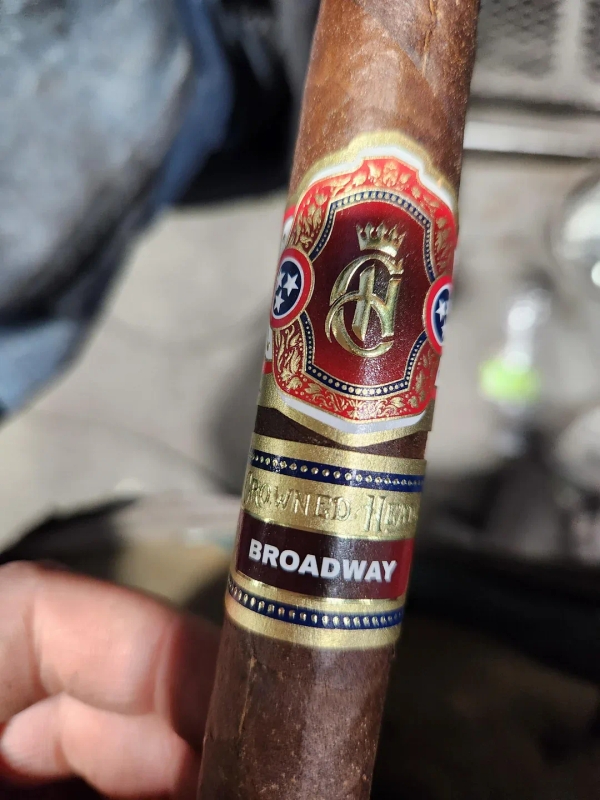 Crowned Heads Broadway Robusto Extra (4.7x52) | SINGLE