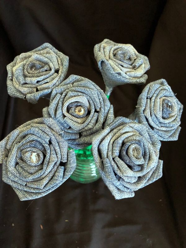Upcycled Denim Roses with Stems, Blue Jeans Roses, Birthday Gift, Eco-Friendly Flowers, Denim Flowers, Recycled Denim Flowers, Fabric Flower