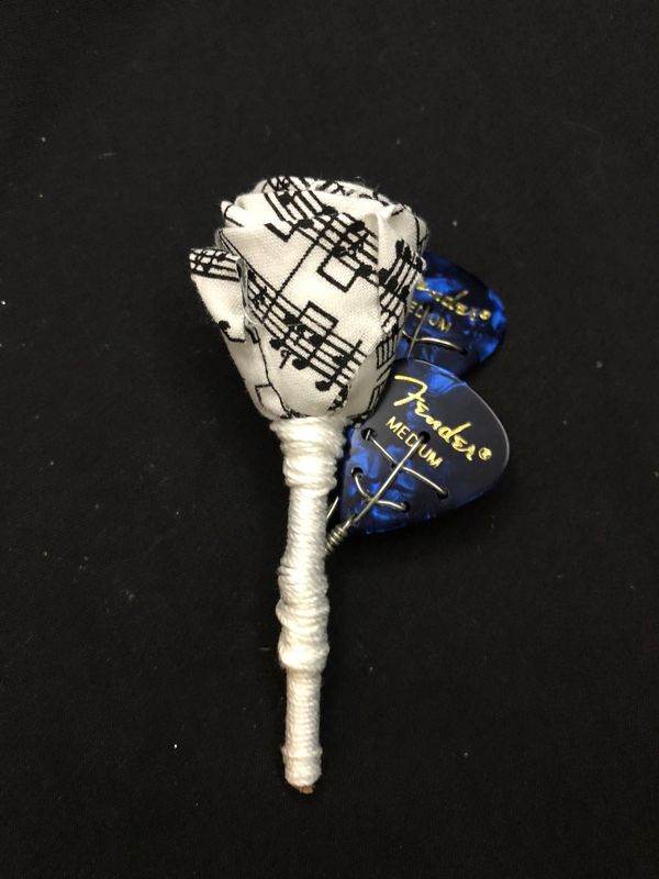 Sheet Music Fabric Boutonniere with Guitar Pick, Groom's Boutonniere, Music Lover Wedding, Music Boutonniere for Wedding, Unique Boutonnière