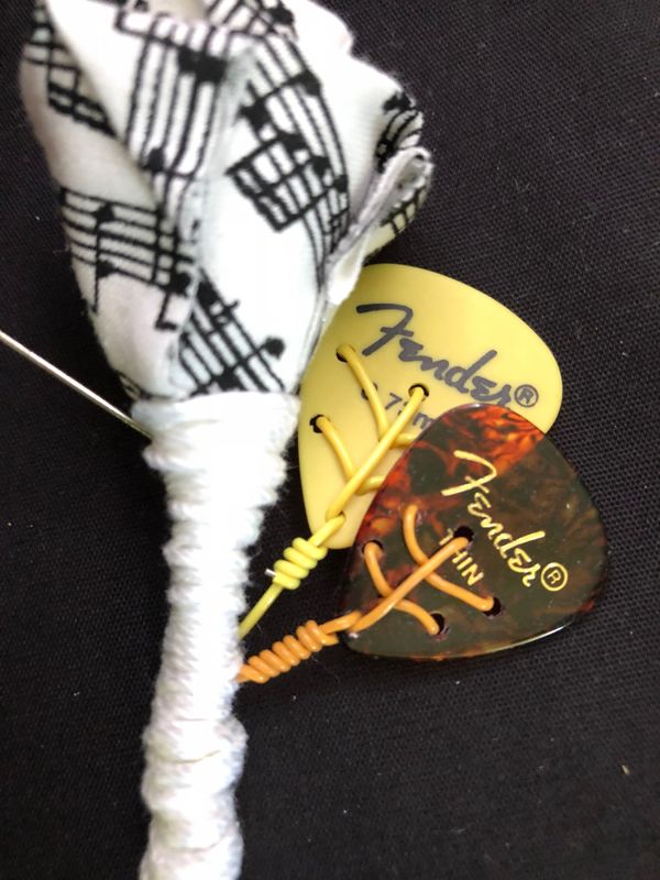 Sheet Music Fabric Boutonniere with Guitar Pick, Groom's Boutonniere, Music Lover Wedding, Music Boutonniere for Wedding, Unique Boutonnière