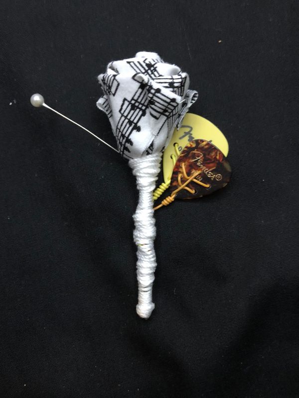 Sheet Music Fabric Boutonniere with Guitar Pick, Groom's Boutonniere, Music Lover Wedding, Music Boutonniere for Wedding, Unique Boutonnière