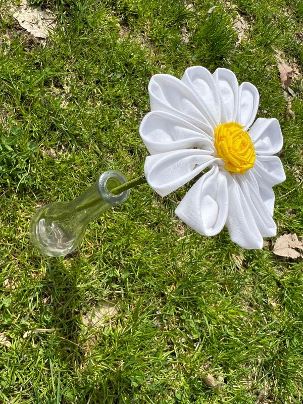 White Cotton Daises with Stem, Daisy Bouquet, Cotton Flower, Fabric Daisy, 2nd Wedding Anniversary, Cotton Anniversary, Gift for Her, Second