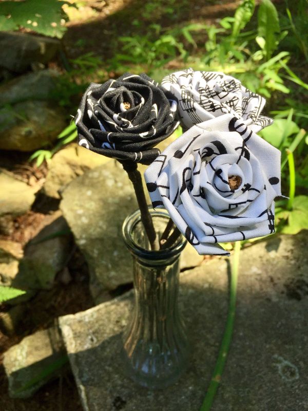 Sheet Music Cotton Roses with Stems, Wedding Bouquet, Birthday Gift, Sheet Music Roses, Gift for Her, Cotton Anniversary, Second Anniversary