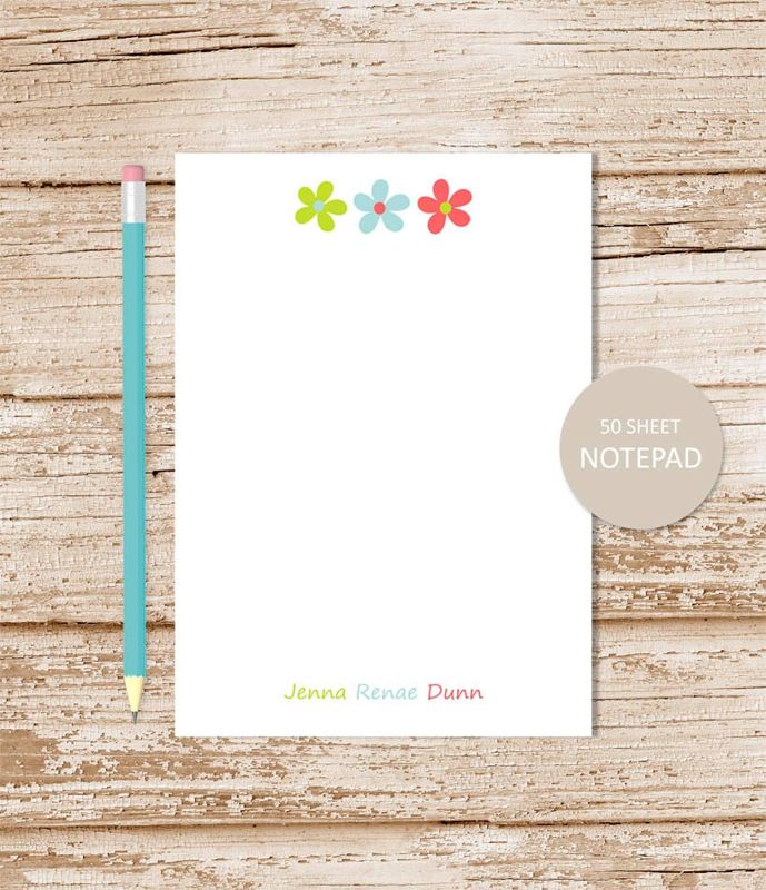 personalized flowers notepad. DAISY TRIO notepad . daisies note pad . colorful flowers . girls stationery