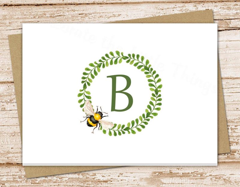personalized bee stationery, note cards . bee wreath notecards . initial, monogram . folded card . stationary. teacher . set of 10