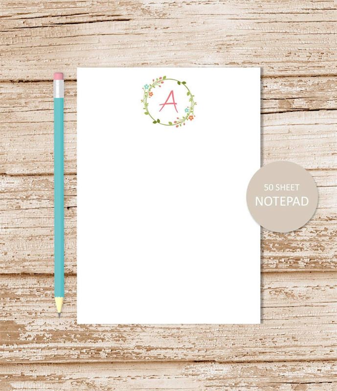 personalized notepad . FLORAL INTIAL notepad . monogram note pad . personalized stationery . floral wreath notepad . womens stationary