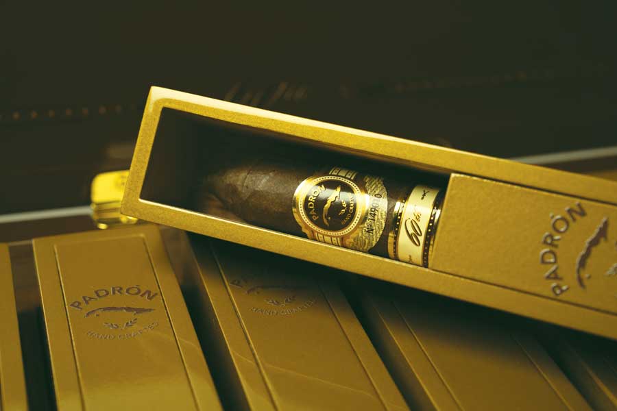Padron 60th Anniversary Maduro slide box detail