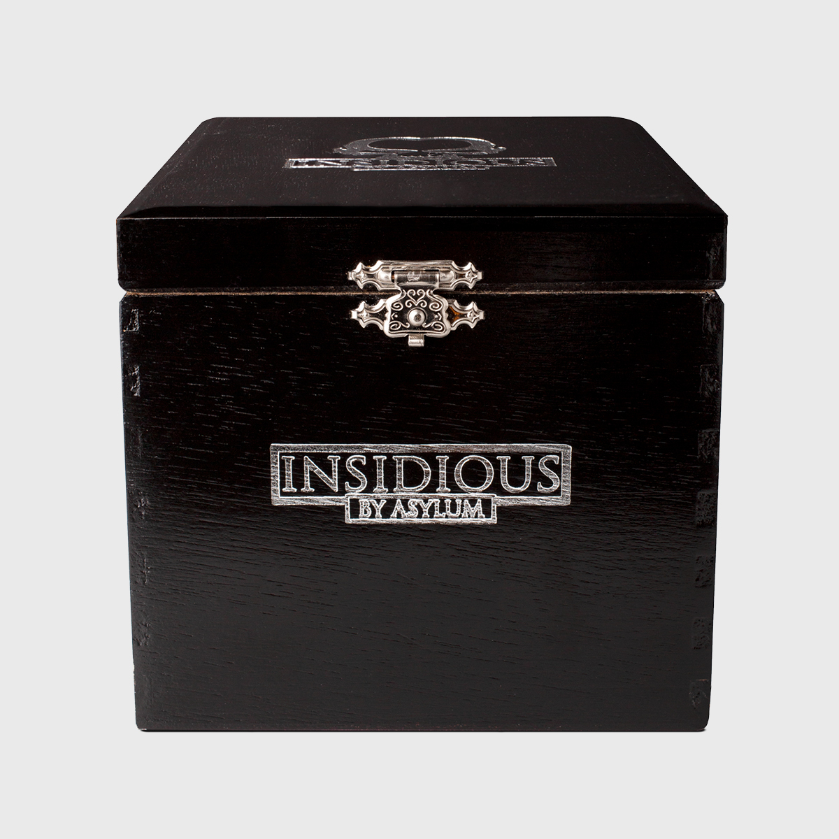 Asylum-Cigars-insidious-maduro-2.jpg