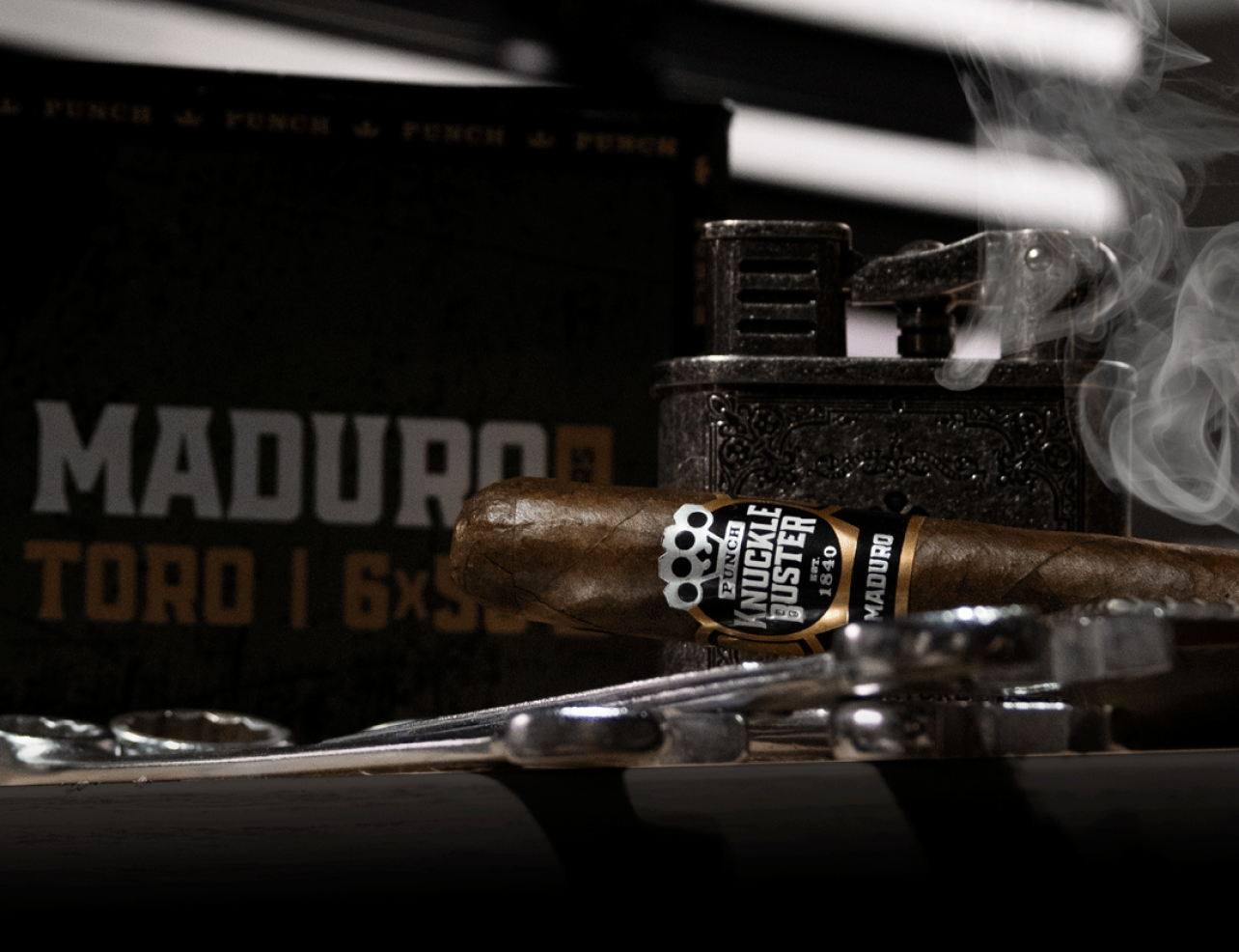 Knuckle Buster Maduro Photo