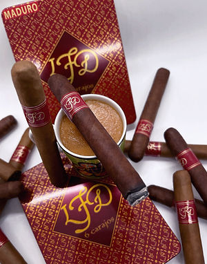 La Flor Dominicana little cigars with red LFD bands and Maduro branded packaging