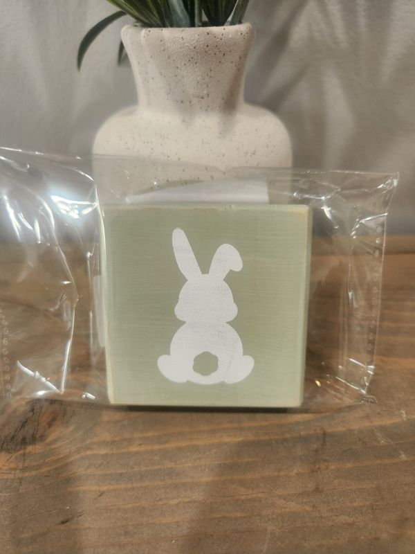 GREEN MINI FLOPPY EAR BUNNY SIGN