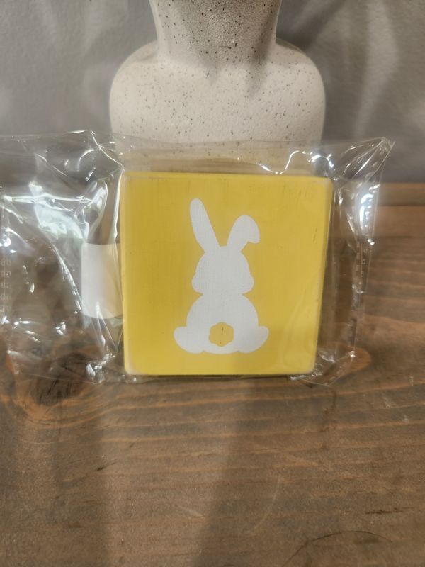 YELLOW MINI FLOPPY EAR BUNNY SIGN