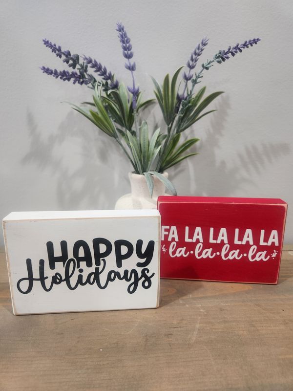 FA LA LA LA LA/HAPPY HOLIDAYS SIGN SET