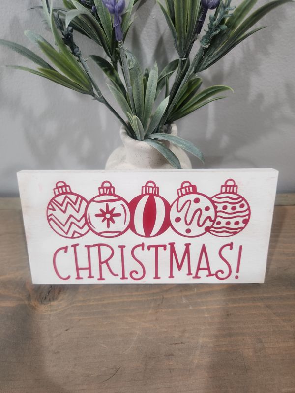 CHRISTMAS DESIGN SIGN WITH 4 ORNAMENTS  - 4X6