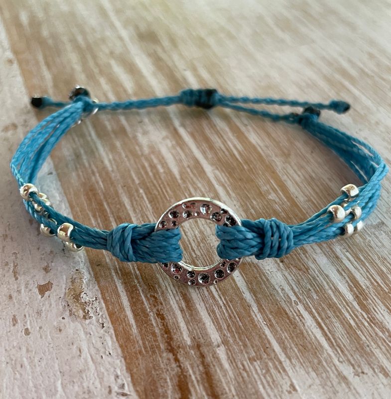 Hammered Circle Thank You Bracelet