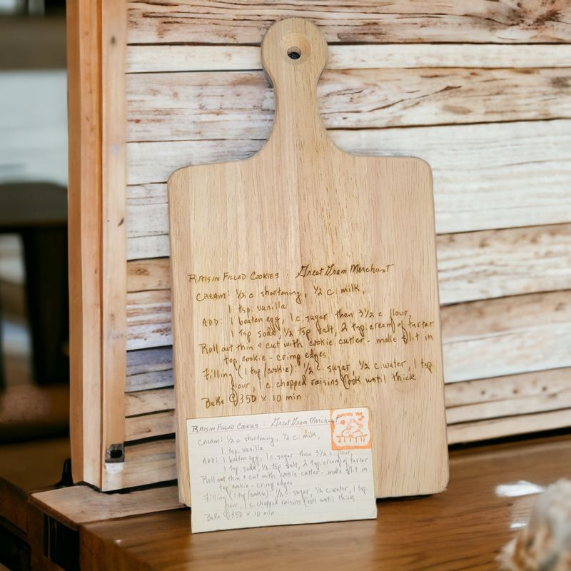 Personalized Wooden Keepsake Board with Handwritten Family Recipe