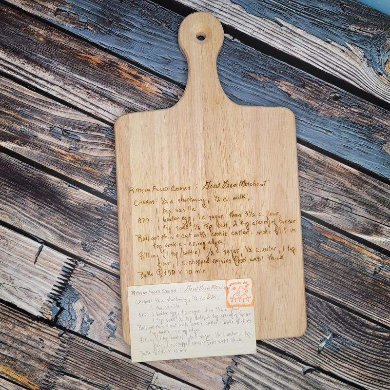 Personalized Wooden Keepsake Board with Handwritten Family Recipe
