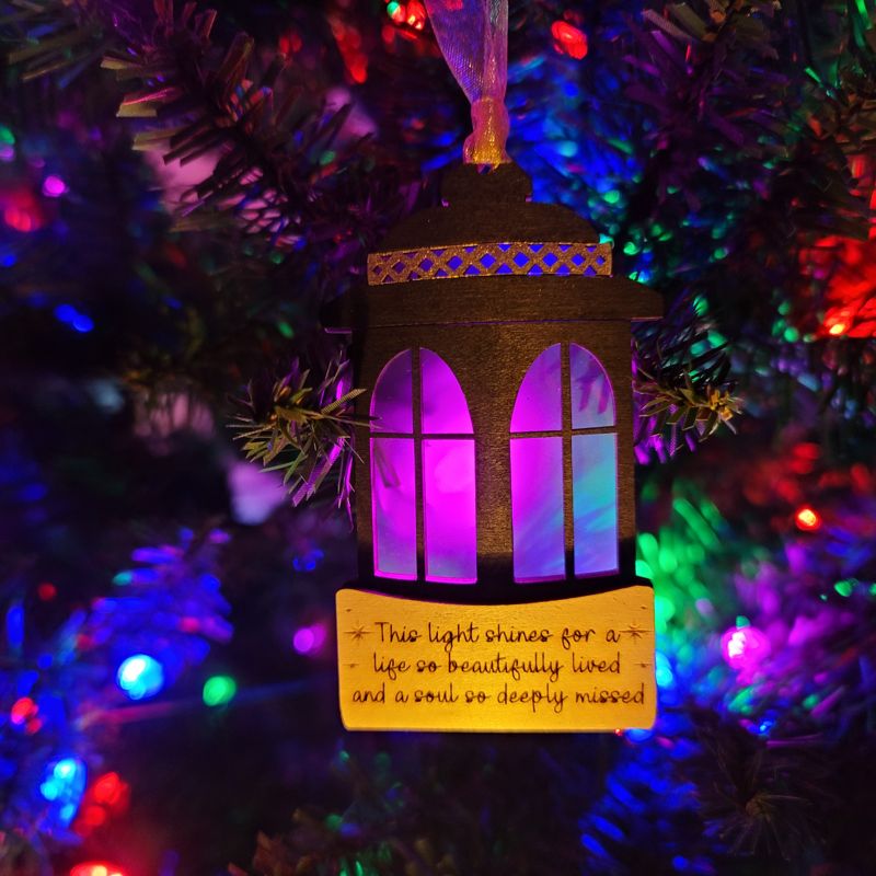Lantern Memorial Ornament: Customizable Keepsake for Cherished Holiday Remembrance