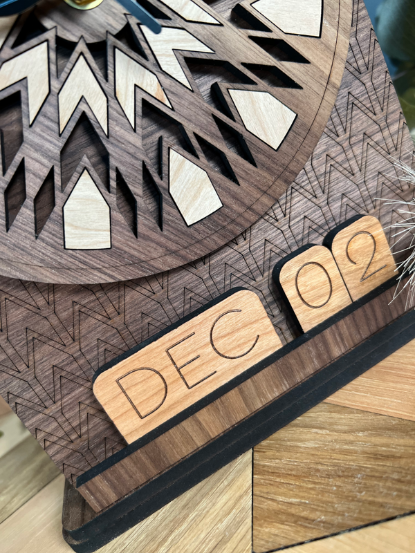Boho Elegance: Hand-Crafted Desk Clock with Interchangeable Calendar - Precision Laser Engraved and Versatile Color Options