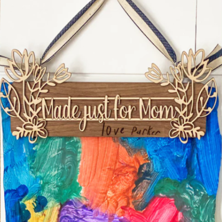 Personalized Magnetic Art Board: The Perfect Gift for Moms and Art Lovers