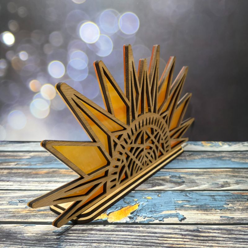 Handcrafted Sunburst Lamp, Artisan Sunburst Lamp: Handcrafted Wooden Rustic Decor with UV-Printed Hickory & Flickering Candle Effect