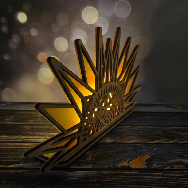 Handcrafted Sunburst Lamp, Artisan Sunburst Lamp: Handcrafted Wooden Rustic Decor with UV-Printed Hickory & Flickering Candle Effect