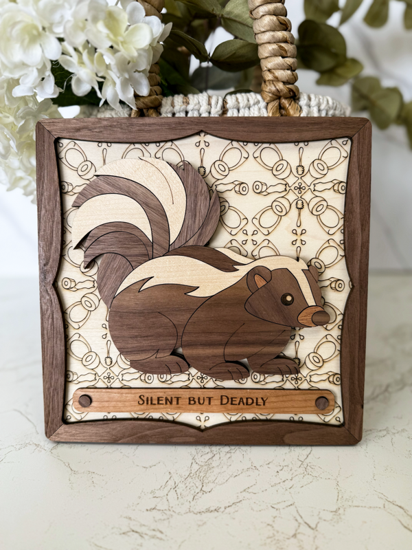 Silent But Deadly Skunk Sign – Funny Laser‑Cut Wood Plaque for Bathroom, Office, or Man Cave Décor